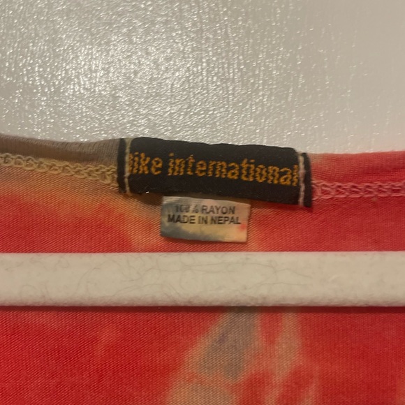 100% Rayon Tie Dye Top Women’s Size M - Picture 2 of 3